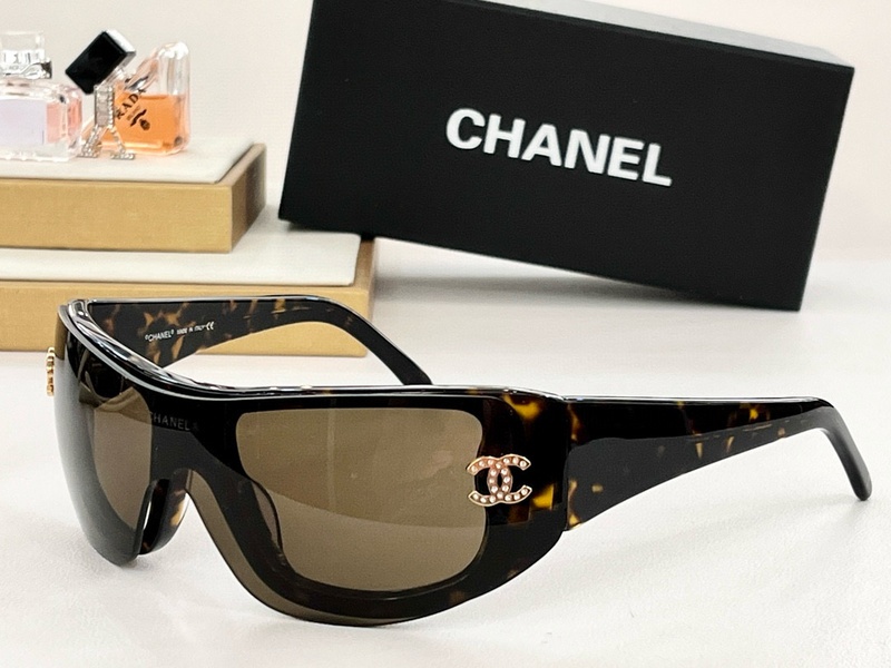 Chanel Sunglasses 223